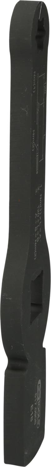 Czarny klucz szczękowy z zaokrągloną rękojeścią. Odpowiedni do trudno dostępnych miejsc. Posiada oznaczenia rozmiaru na powierzchni.