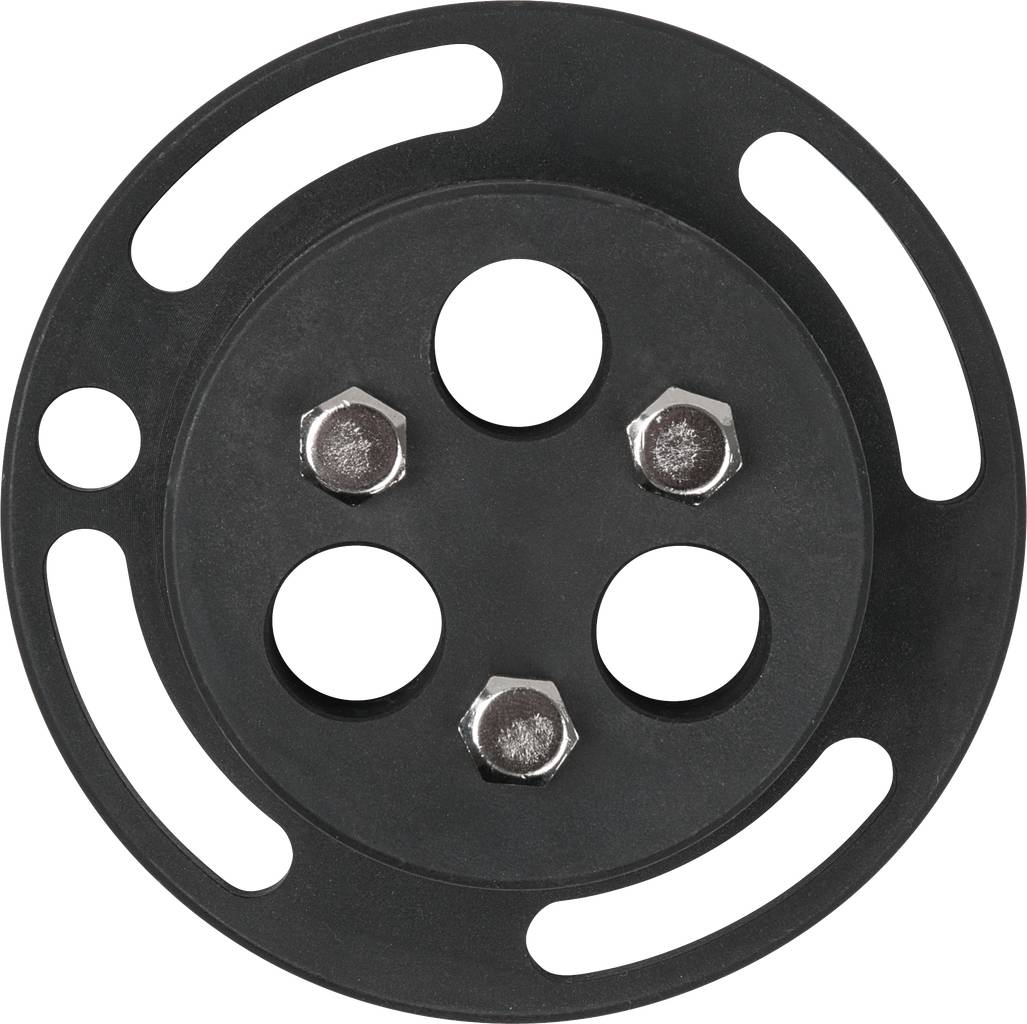 Okrągła metalowa tarcza z trzema otworami na śruby i wcięciami. Stosowana do mocowania lub stabilizacji w zastosowaniach technicznych.