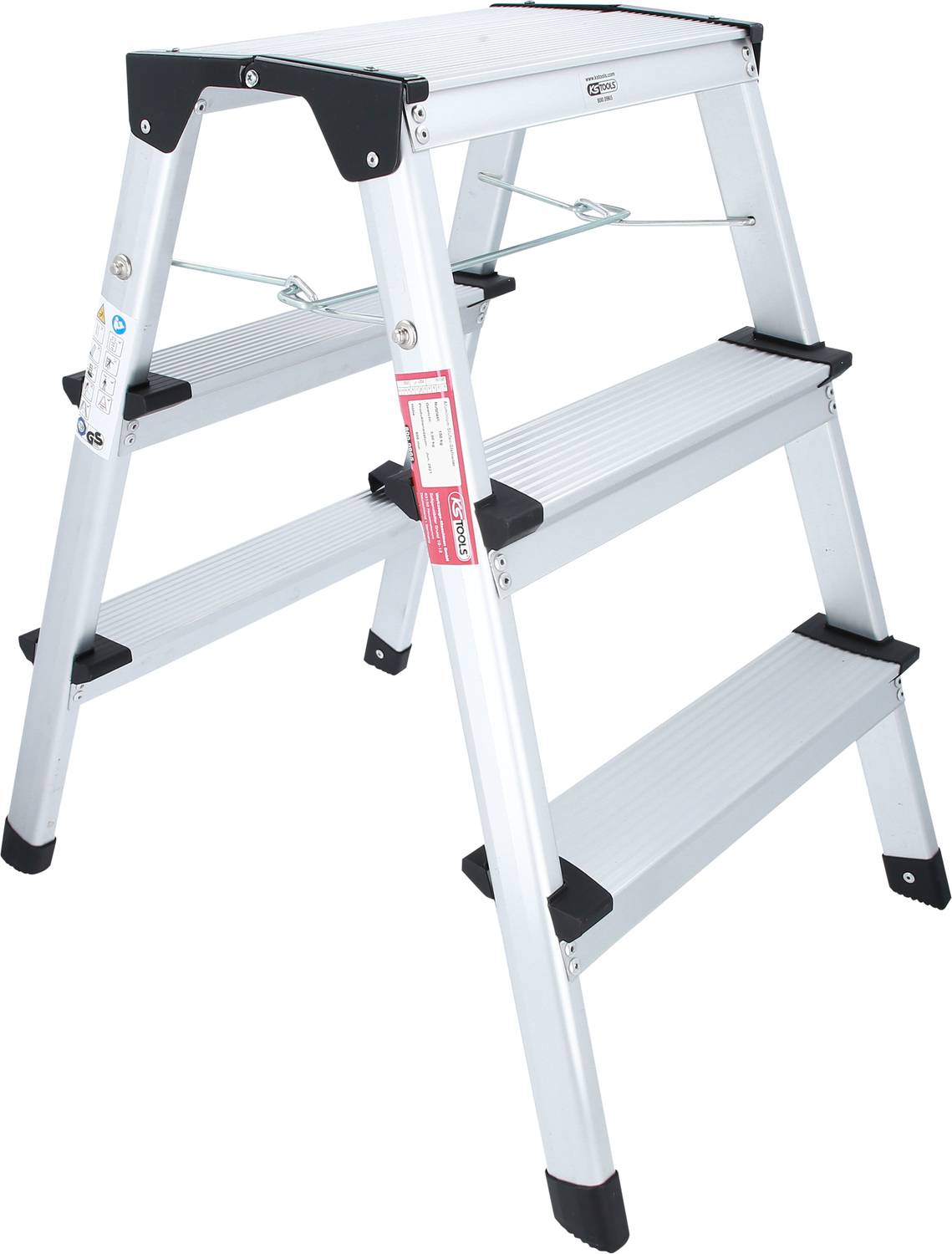 Aluminiowa drabina w kolorze srebrnym z trzema szerokimi stopniami i antypoślizgowymi stopkami, nadająca się do użytku wewnątrz i na zewnątrz budynków.