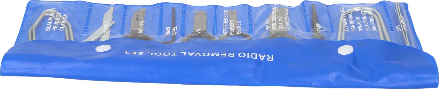 Zestaw narzędzi do demontażu radia samochodowego w niebieskiej torbie, wyposażony w kilka wyspecjalizowanych narzędzi do demontażu radioodbiorników w samochodach.