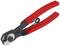 Czerwone szczypce z czarnymi uchwytami, używane do cięcia kabli lub przewodów.