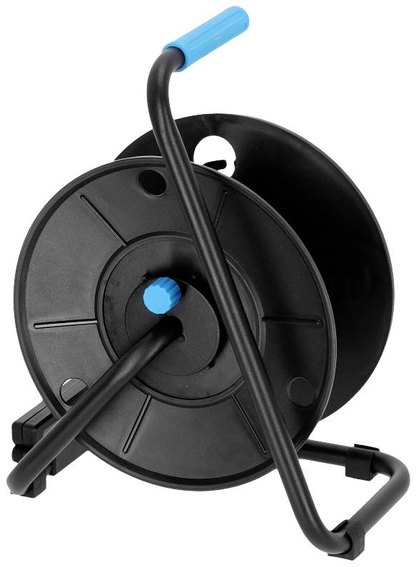 Czarna szpula kablowa bez kabla, z niebieskim uchwytem i pokrętłem, stoi pionowo.