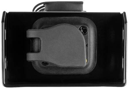 Kamera cofania w uchwycie, widoczne są przewody.