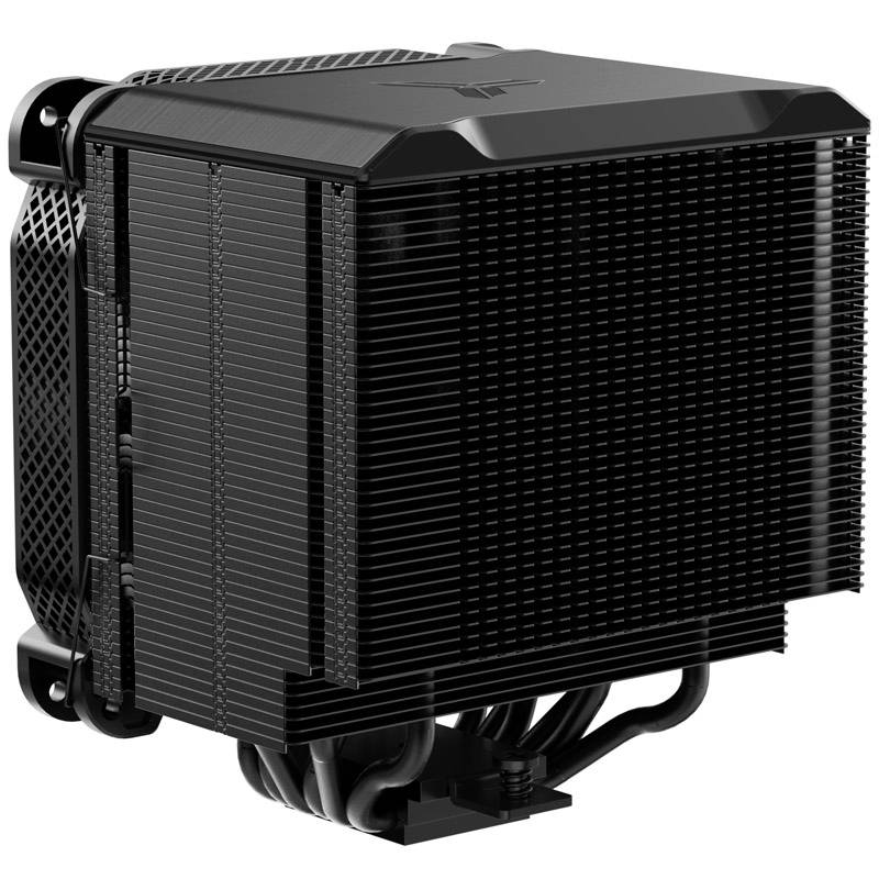 Czarny radiator procesora z wieloma żeberkami i rurkami cieplnymi, zaprojektowany do odprowadzania ciepła w obudowach komputerowych.