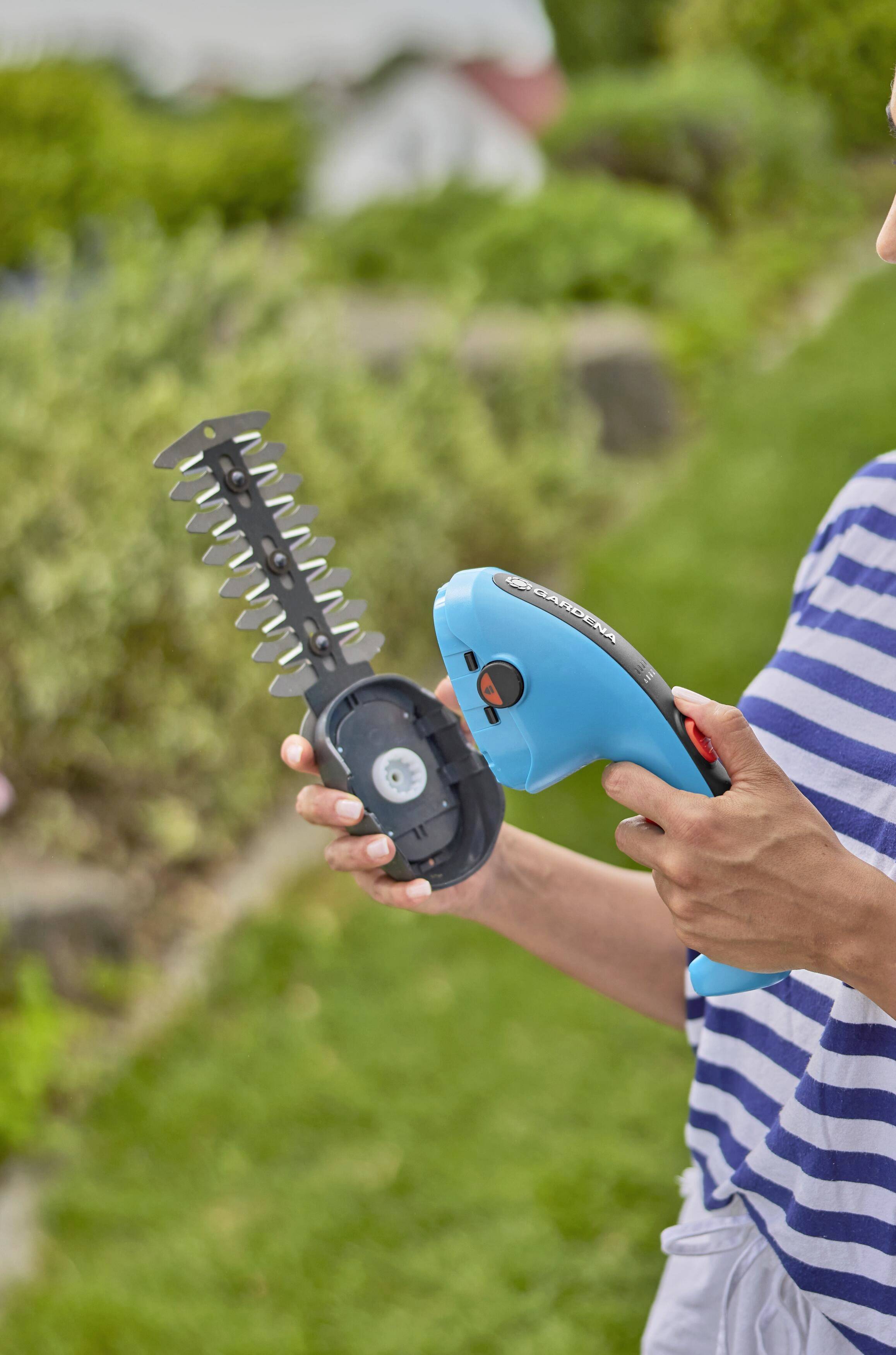 GARDENA 09885-20 Classic Акумуляторні ножиці для трави, ножиці для кущів Li-Ion