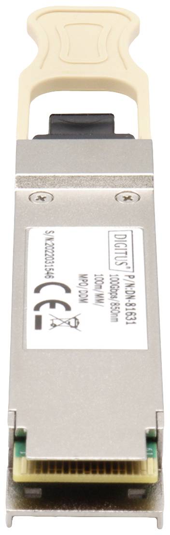 Moduł transceivera QSFP28 do transmisji danych o przepustowości 100G w urządzeniu sieciowym oznaczonym znakiem CE.