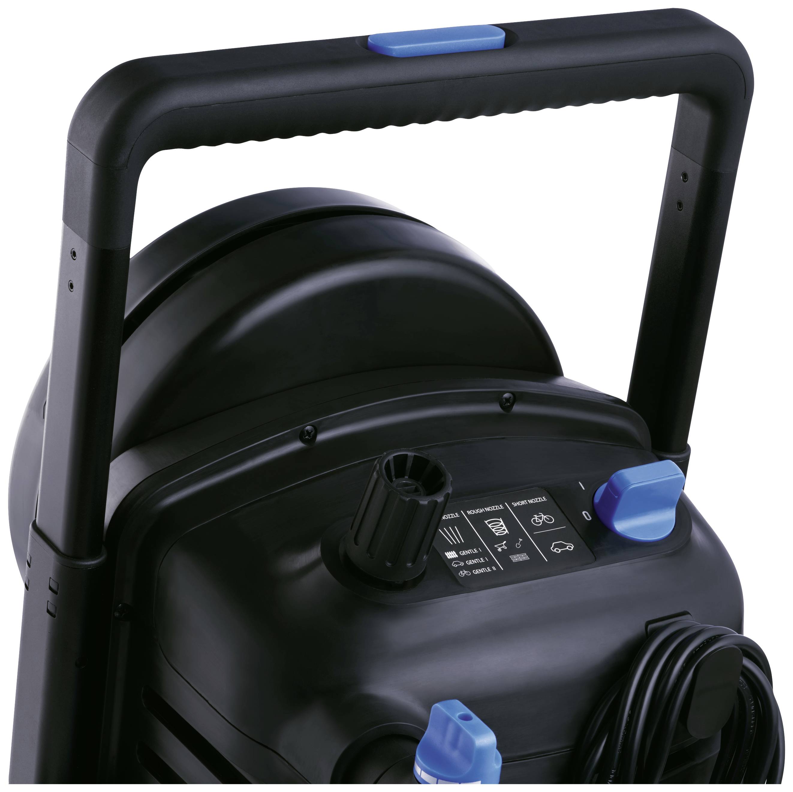 Czarny myjka ciśnieniowa z przyciskiem sterowania i niebieskimi akcentami, przedstawiona od tyłu z nawijaczem kabla i panelem sterowania.