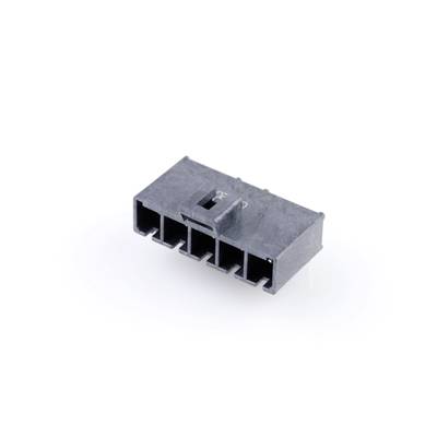 Czarny wtyk plastikowy z sześcioma stykami na białym tle. Przeznaczony do połączeń elektronicznych.