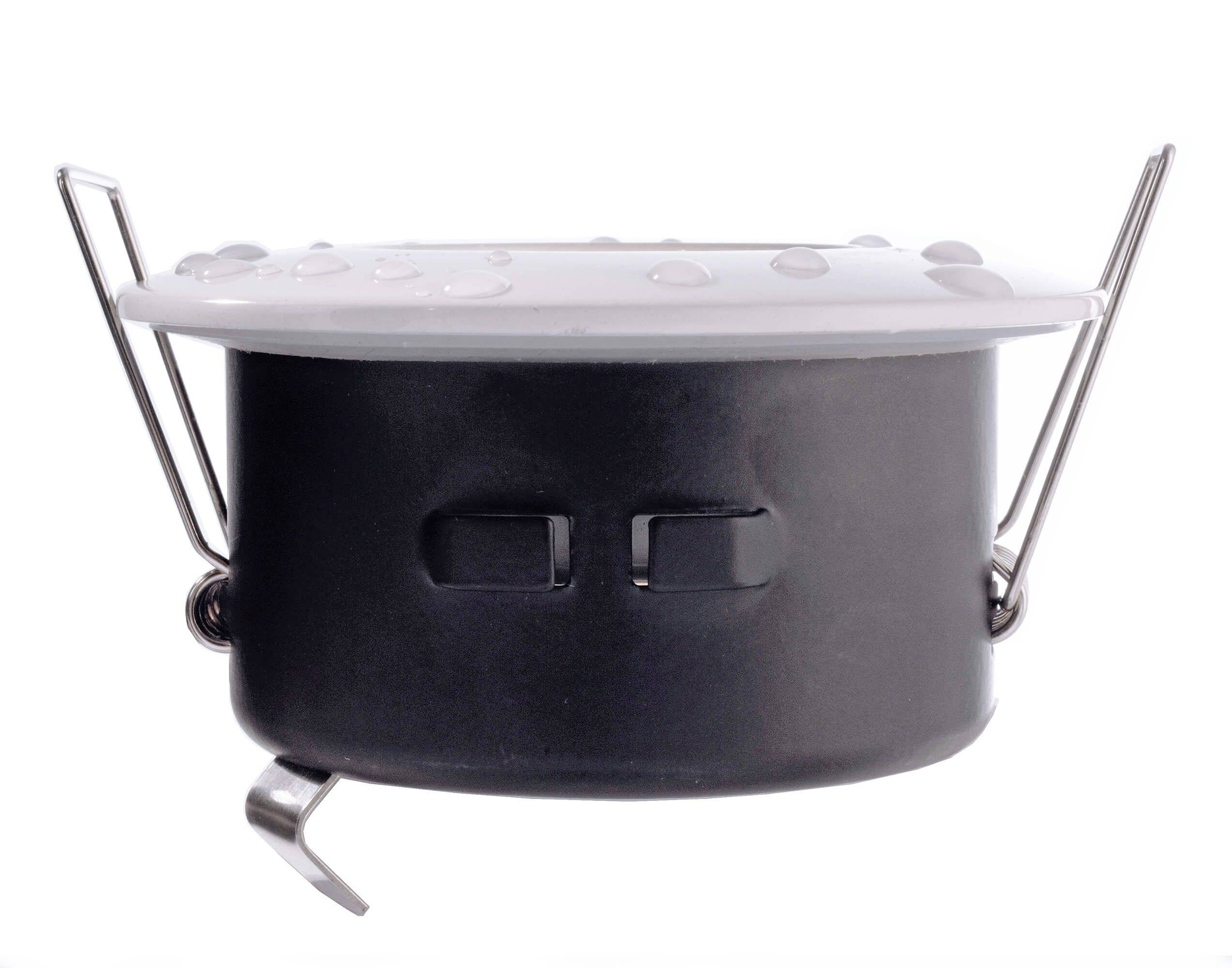 Okrągły metalowy przedmiot z uchwytami bocznymi, prawdopodobnie oprawa sufitowa, widziana z boku.