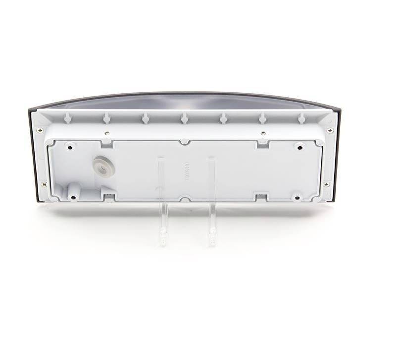 Biała pokrywa elektronicznego urządzenia z wieloma mocowaniami śrubowymi. Stylowy i funkcjonalny element designu.