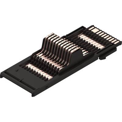 Czarny elektroniczny adapter chipowy z wieloma stykami miedzianymi ułożonymi w rzędzie. Odpowiedni do kart SD.