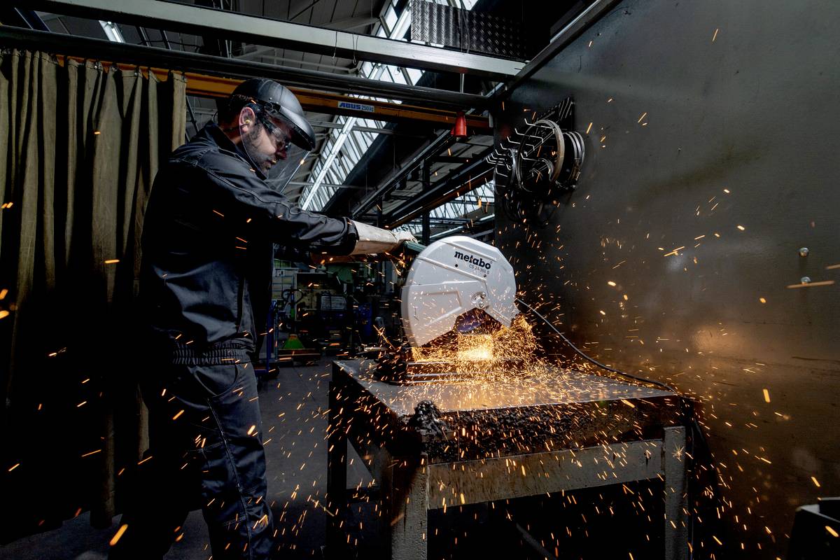 Металорізальний верстат Metabo CS 24-355 S 601787000 1 шт.