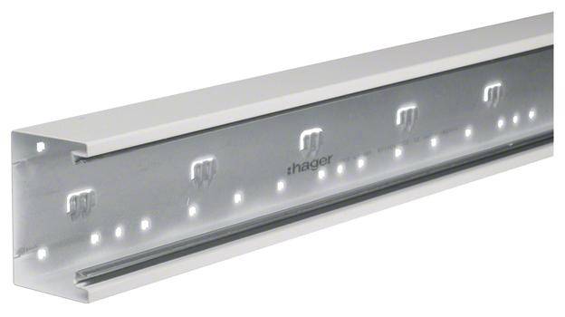 Metalowa szyna z lampami LED, oznaczona napisem 'hager'. Oświetla wnętrze, prezentując równomierne rozproszenie światła i nowoczesny design.
