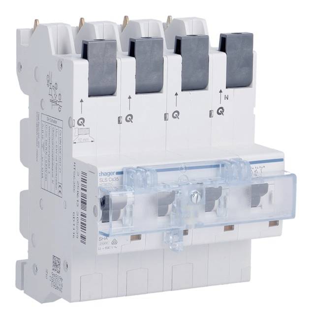 Czteropolowy wyłącznik nadprądowy z niebieskimi i czarnymi przełącznikami. Odpowiedni do zabezpieczenia elektrycznego.