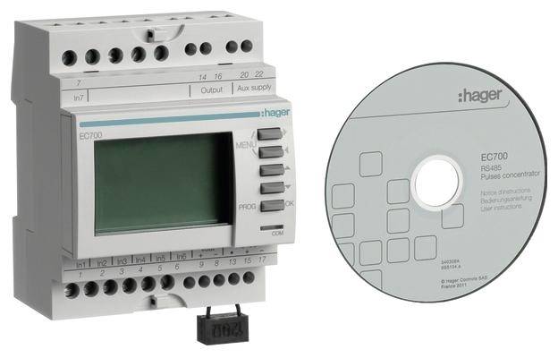 Cyfrowy sterownik z wyświetlaczem LCD i przyciskami sterującymi po lewej stronie. Po prawej stronie kompaktowa płyta CD z oprogramowaniem 'EC700' i instrukcjami obsługi.