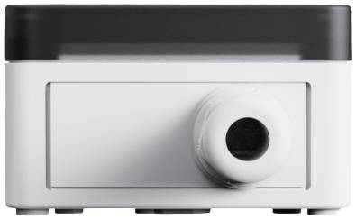 Prostokątna, biała elektryczna skrzynka przyłączeniowa z czarną pokrywą. Na przedniej stronie widoczne jest przyłącze rurowe.