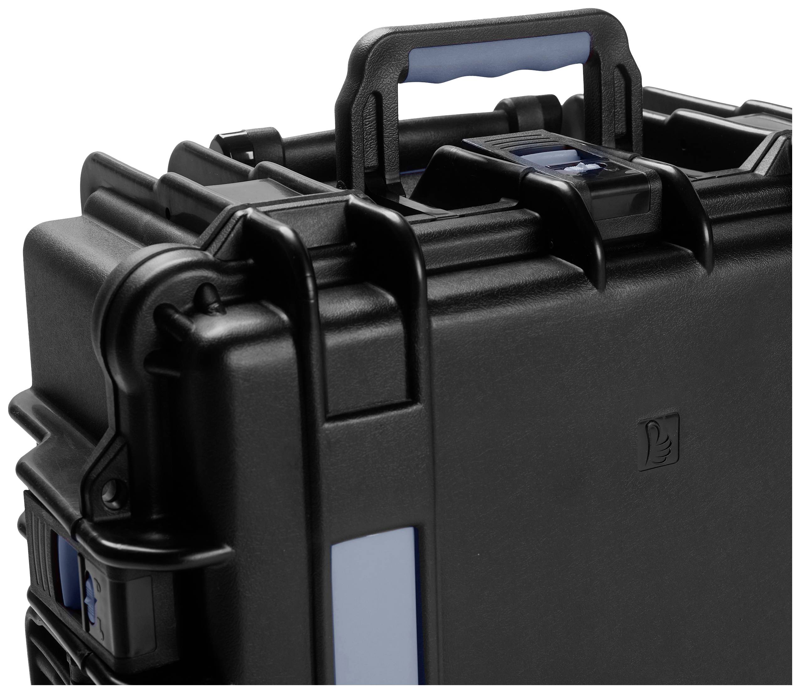 Czarny, wytrzymały kufer transportowy z niebieskimi akcentami i uchwytem do przenoszenia. Idealny do bezpiecznego przewozu delikatnych urządzeń.