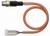Pomarańczowy kabel z wieloma przewodami na jednym końcu i okrągłą wtyczką na drugim, przeznaczony do połączeń elektrycznych.