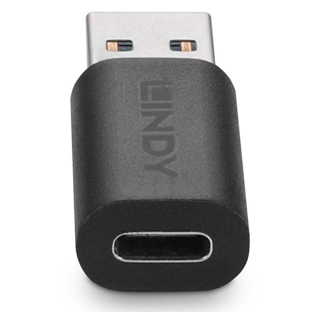 Czarny adapter USB z gniazdem USB-C po jednej stronie i gniazdem USB-A po drugiej, marki Lindy.
