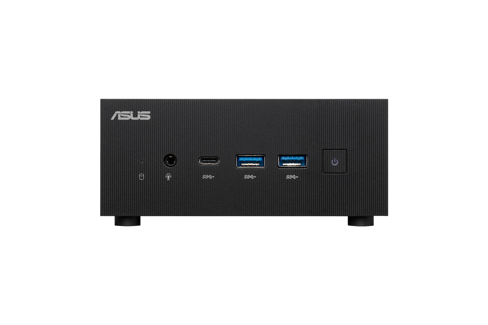 Mały czarny komputer Asus, widok z przodu, z portami USB i przyciskiem zasilania.