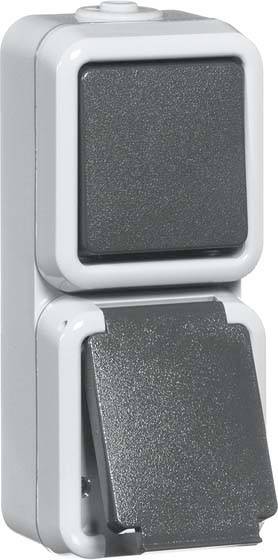 Szary, prostokątny podwójny przełącznik światła z gniazdkiem elektrycznym, z dwoma przełącznikami, dolny jest lekko pochylony.