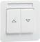 Podwójny przycisk naścienny z symbolami góra-dół, prawdopodobnie do sterowania roletami lub oświetleniem.