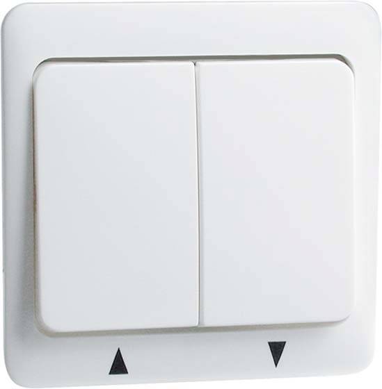 Biały włącznik naścienny z dwoma przyciskami. Po lewej stronie strzałka skierowana w górę, po prawej stronie strzałka skierowana w dół, prawdopodobnie do sterowania roletami.
