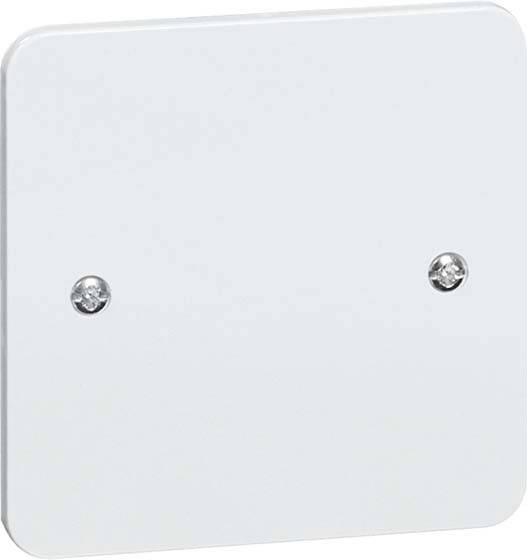 Biała, kwadratowa pokrywa z dwoma widocznymi śrubami pośrodku.