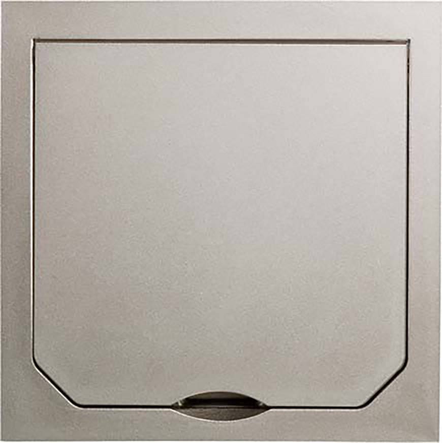 Gładka, prostokątna srebrna powierzchnia z małym, półkolistym uchwytem od spodu, prawdopodobnie drzwiczki lub klapka.