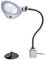 Elastyczna lampa biurkowa z wbudowaną lupą i podstawą, idealna do precyzyjnych prac, takich jak czytanie lub rzemiosło.