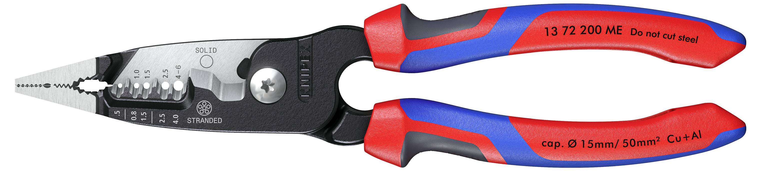 Czerwone i niebieskie szczypce elektryczne z markingami pomiarowymi i otworami do zdejmowania izolacji na metalowej ostrzu, pokazane zamknięte.