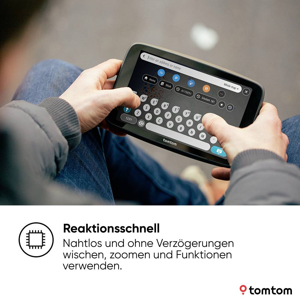 Osoba trzyma smartfon z aplikacją nawigacyjną, stuka po klawiaturze. Tekst: 'Szybkie reagowanie' oraz szczegóły dotyczące użycia.