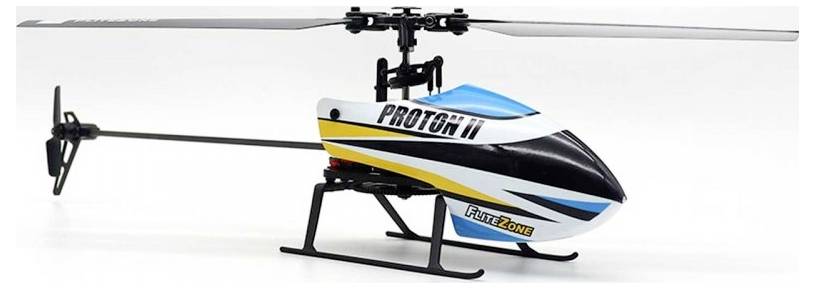 Zdalnie sterowany model helikoptera 'PROTON II' z niebiesko-białą osłoną i śmigłem. Napis 'FUTZ ZONE'.