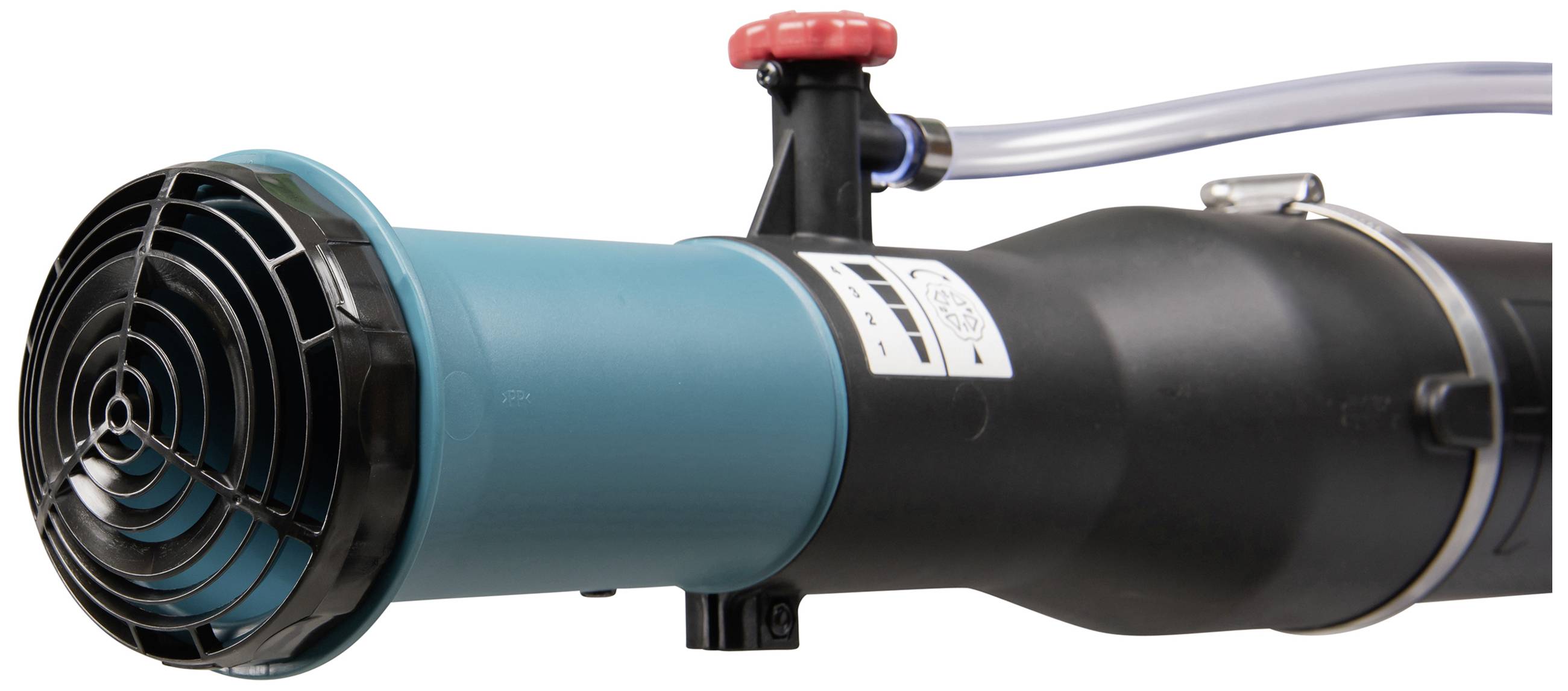 Czarno-niebieski wąż z czerwonym pokrętłem zaworu i wentylatorem na końcu. Element systemu wentylacji lub pompowania.