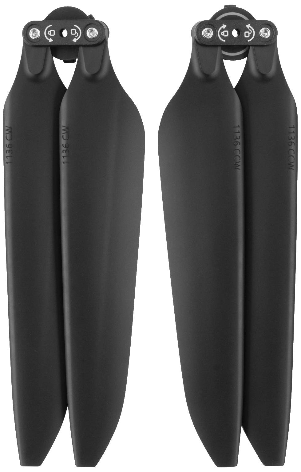 Dwa czarne śmigła dronowe leżące obok siebie, przeznaczone do stosowania w dronach w celu sterowania i stabilizacji podczas lotu.