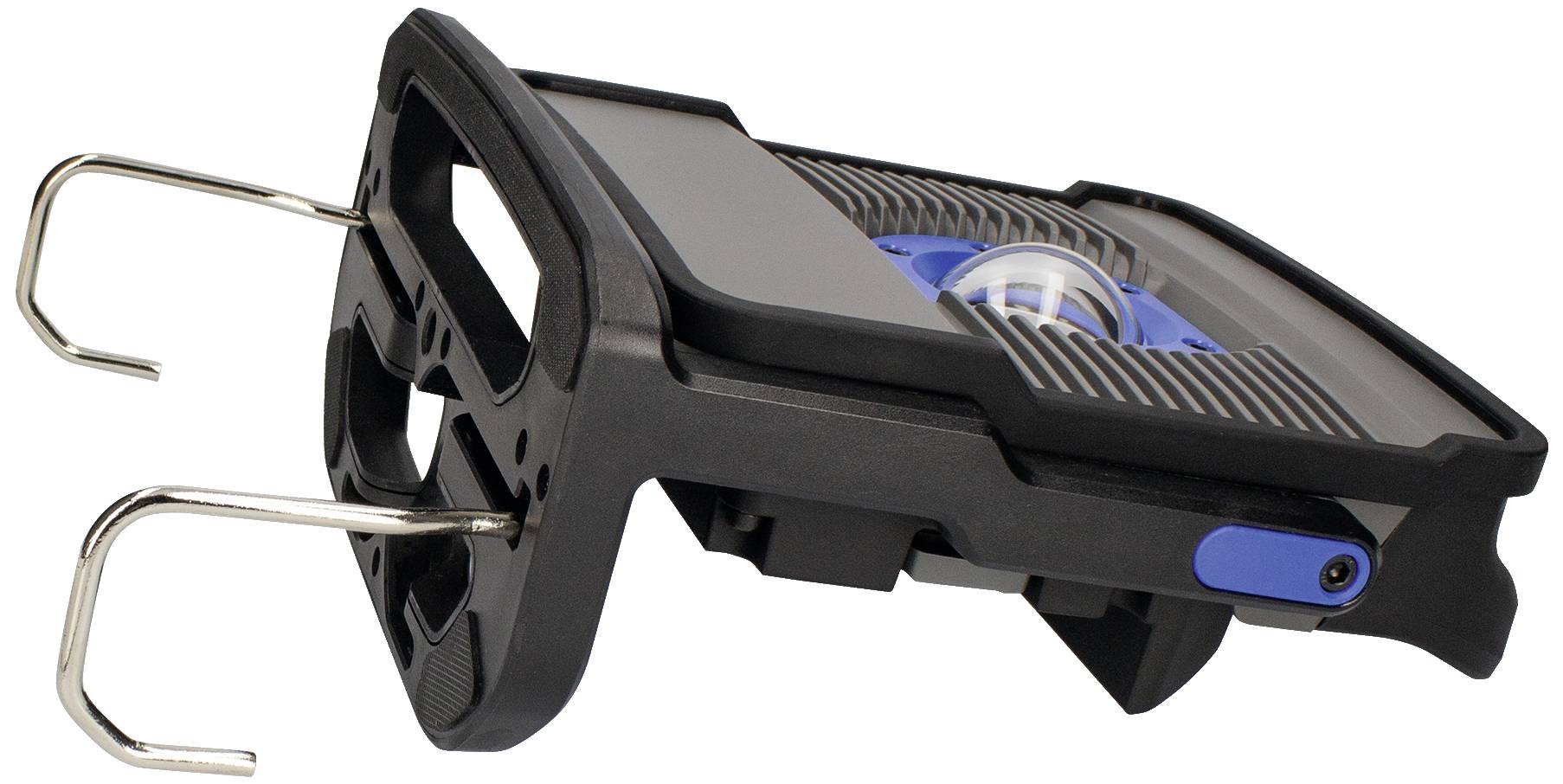 Czarny plastikowy uchwyt z metalowymi hakami i niebieskim elementem pośrodku. Wydaje się być zaprojektowany do mocowania na jakiejś powierzchni.