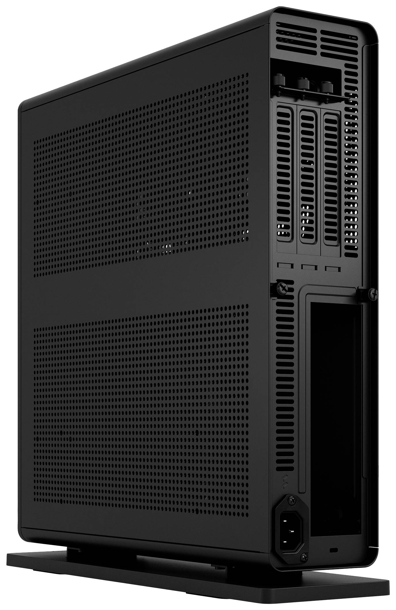 Czarny, pionowo ustawiony komputer Tower z kratkami wentylacyjnymi i widocznymi złączami z tyłu.