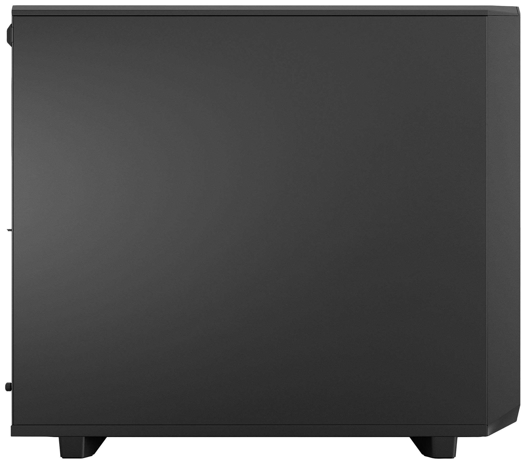Czarna obudowa komputera stoi pionowo na podłodze. Posiada minimalistyczny, gładki design bez widocznych szczegółów lub logotypów.