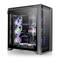 Nowoczesny komputer do gier z przezroczystą boczną ścianką prezentuje podświetlane RGB wentylatory oraz złożone komponenty chłodzenia wodnego we wnętrzu.