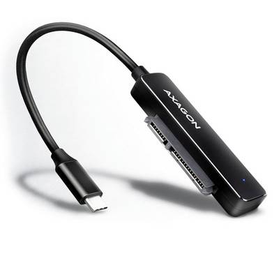 Adapter USB-C z portem SATA do podłączania dysków twardych. Urządzenie jest czarne z nazwą marki na górnej powierzchni.