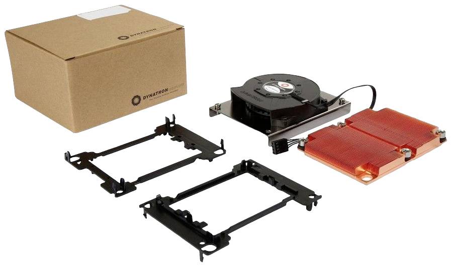 Kartonowe opakowanie z komponentami chłodzenia komputera, w tym wentylatorami, radiatorami i mocowaniami, na białym tle.