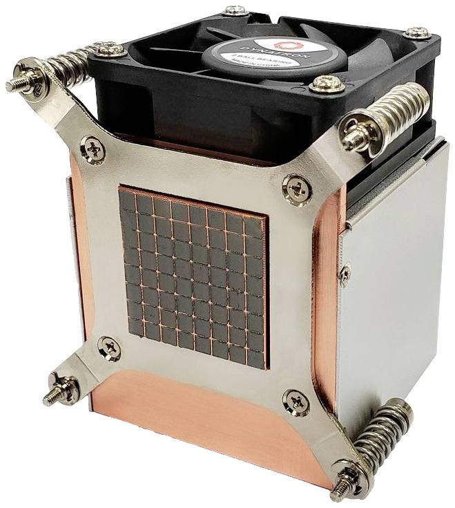 Metalowy radiator procesora z zamontowanym wentylatorem, kwadratowym korpusem chłodzącym i śrubami sprężystymi do mocowania.
