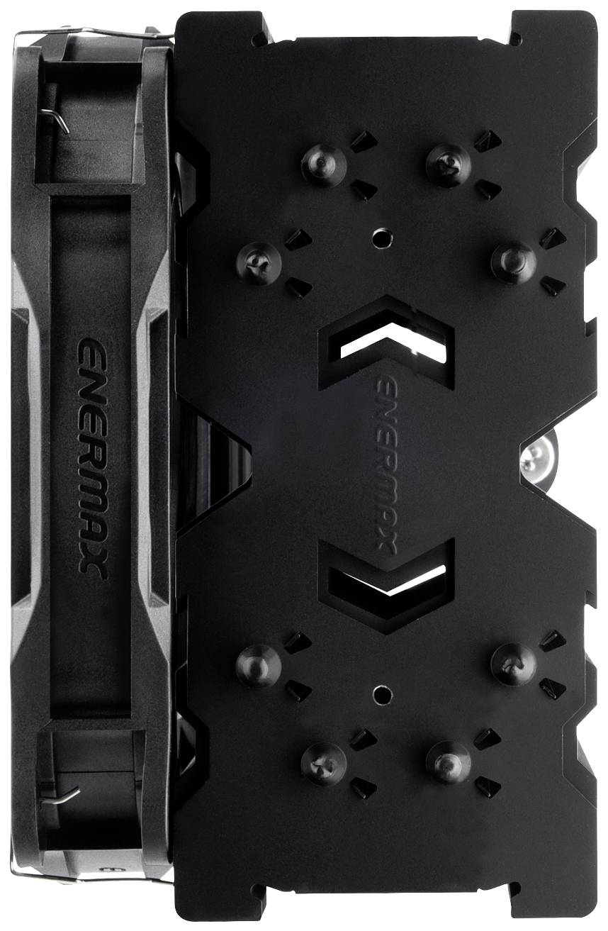 Czarny radiator procesora widziany z góry, z widocznymi żeberkami oraz napisem 'ENERMAX' po stronie.