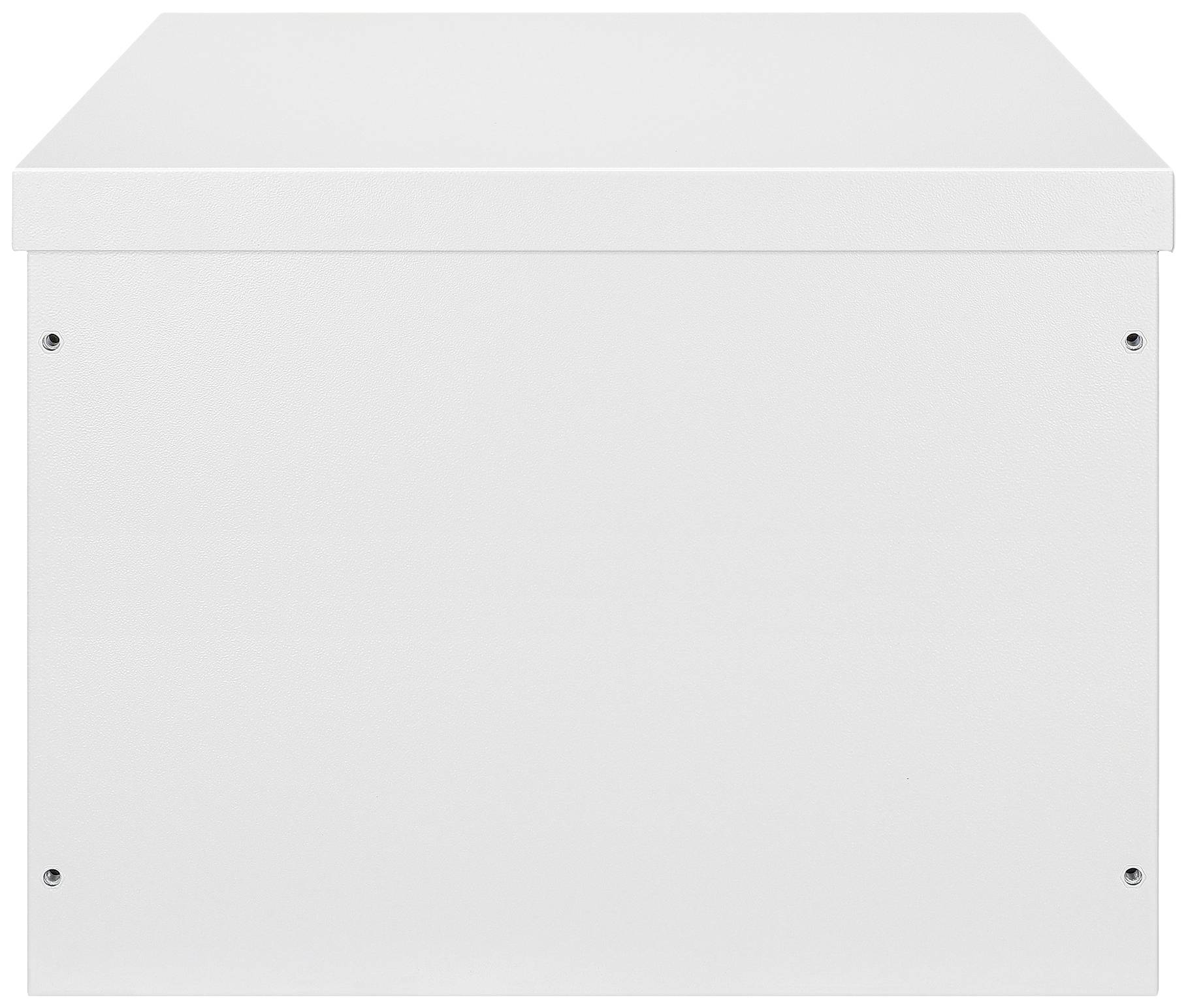 Biała, prostokątna drewniana skrzynka z wkrętami w rogach.