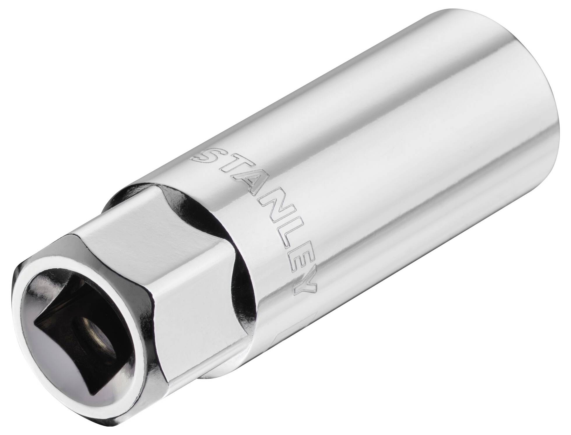 Metalowy nasadowy klucz z sześciokątnym zakończeniem z wytłoczonym napisem 'STANLEY'; narzędzie do prac śrubowych.