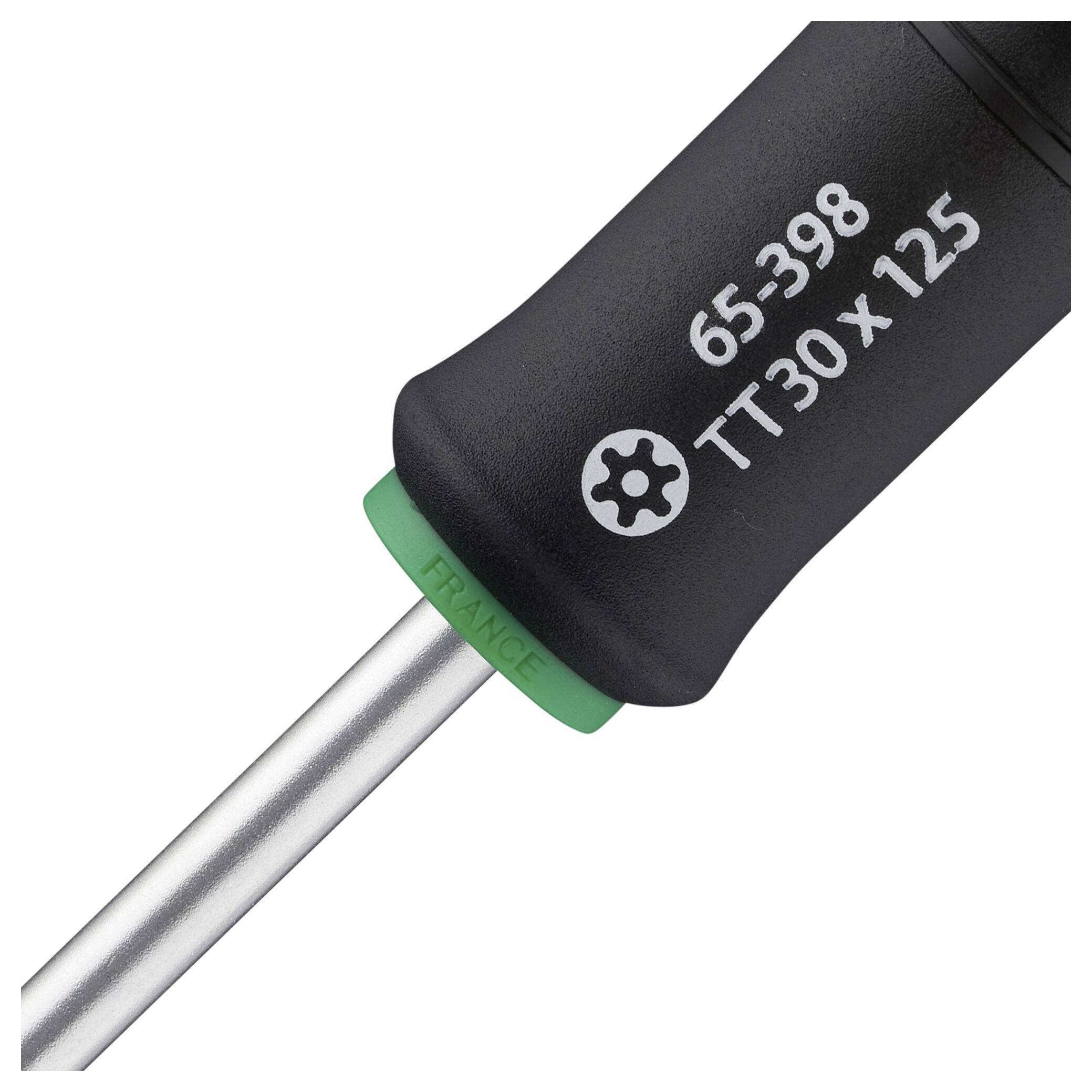 Czarny uchwyt wkrętaka z napisem '65-398 TT30 x 125' i zielonym pierścieniem, przedstawiający czubek w kształcie gwiazdy.
