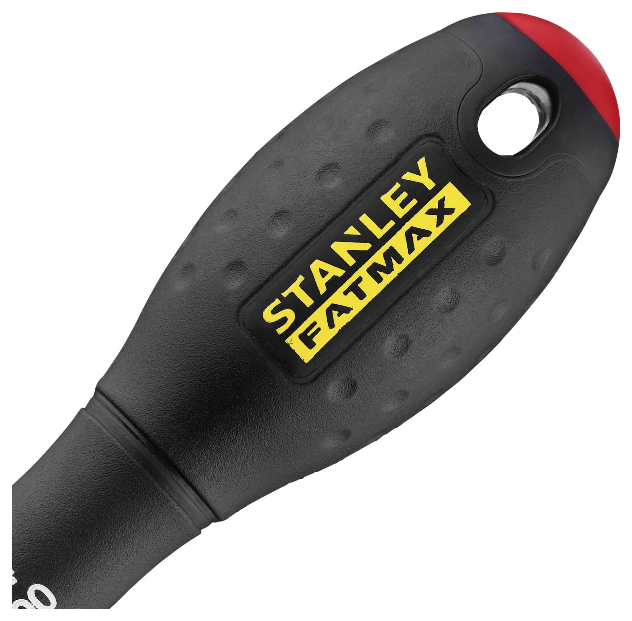Rękojeść narzędzia z czarną gumową nakładką i czerwonym zakończeniem, z widocznym napisem firmowym 'Stanley Fatmax' w żółtym prostokącie.
