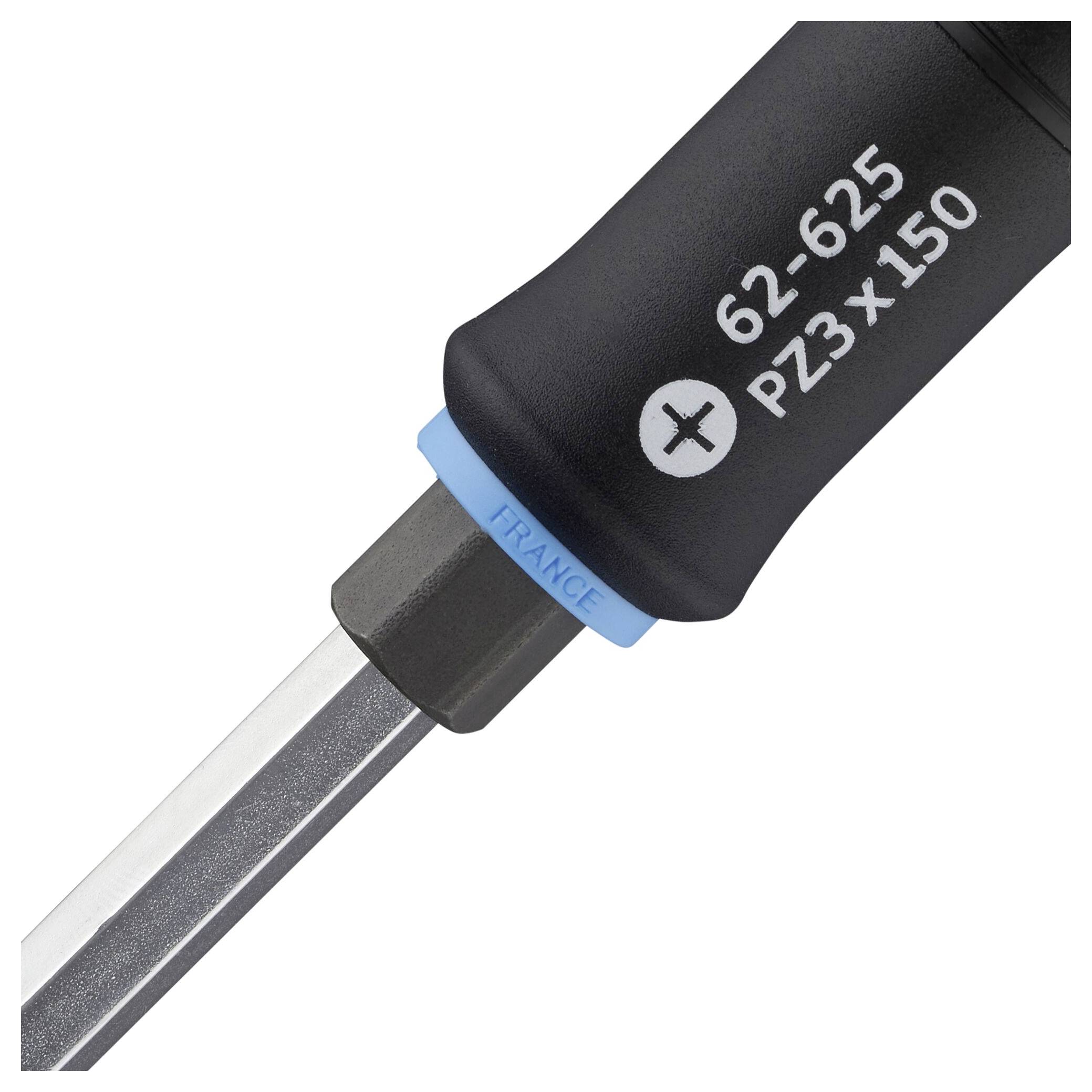 Zbliżenie wkrętaka z napisem '62-625 PZ3 x 150'. Rękojeść jest czarna, trzon metalowy.