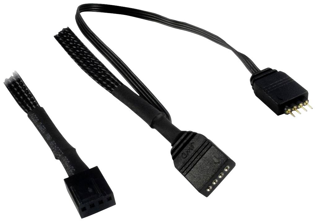 Trzy czarne kable: jeden z wtyczką czterobolcową, jeden z wtyczką trzybolcową oraz jeden zakończony przewodem bez wtyczki. Służą one do łączenia komponentów.