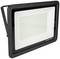 Naświetlacz LED o mocy 300W w prostokątnej obudowie, przystosowany do użytku na zewnątrz dzięki stopniowi ochrony IP66.